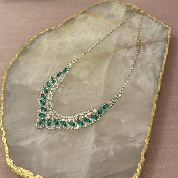 EMBELLISHED NECKLACE - Picture 9 of 16